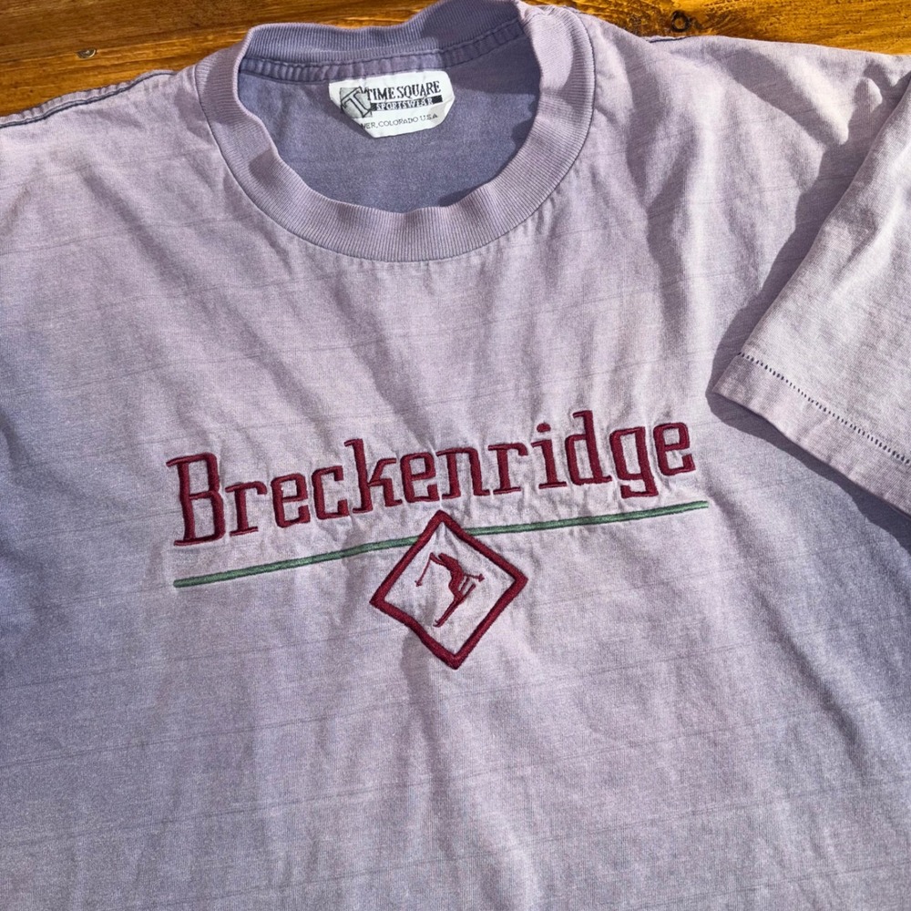 Vintage Breckenridge Ski T Shirt Large Purple Single Stitch Time Square USA READ